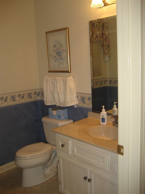 1911 Springmill Road Salem, VA 24153 - Photo 39 of 70 Half Bath