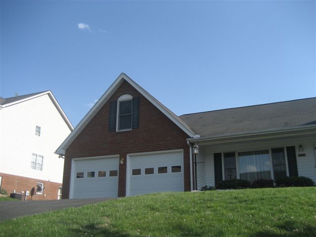1911 Springmill Road Salem, VA 24153 - Photo 44 of 70 Double Car Garage