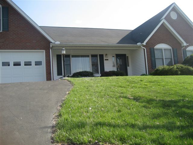 1911 Springmill Road Salem, VA 24153 - Photo 46 of 70 Front of House