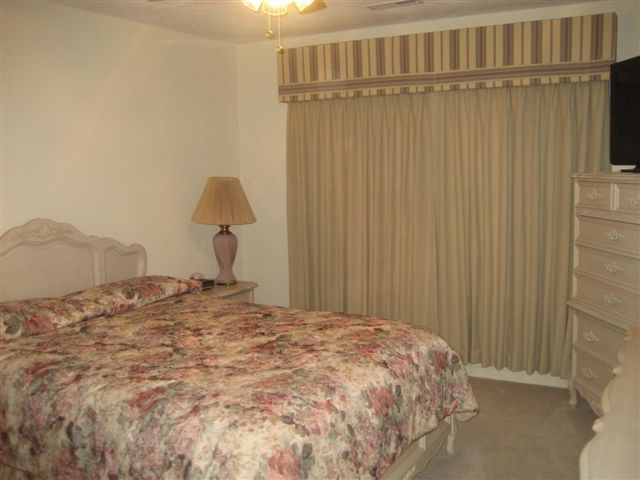 1911 Springmill Road Salem, VA 24153 - Photo 6 of 70 Front Corner Bedroom