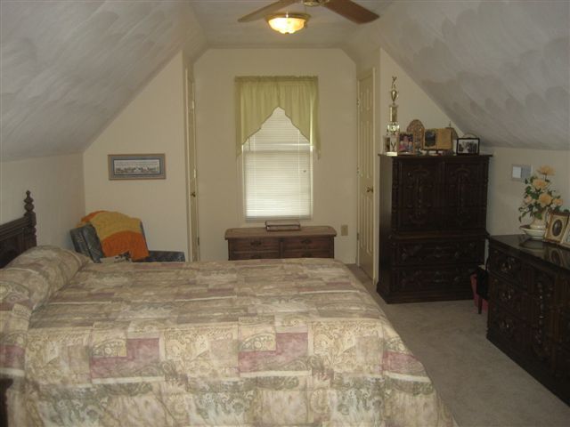 1911 Springmill Road Salem, VA 24153 - Photo 58 of 70 4th Bedroom on Upper Level