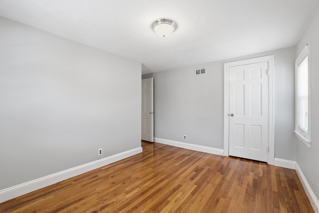 31 Beech Street Dedham, MA 02026 - Photo 28 of 40