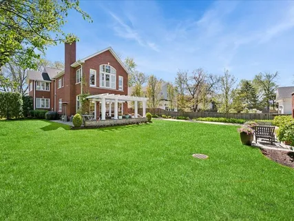 $2,489,000 | 1241 Ash Street, Winnetka, IL 60093