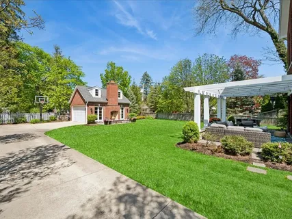 $2,489,000 | 1241 Ash Street, Winnetka, IL 60093