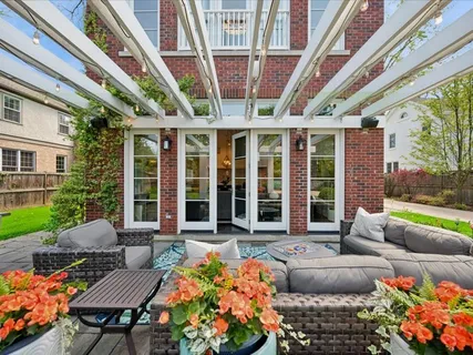$2,489,000 | 1241 Ash Street, Winnetka, IL 60093
