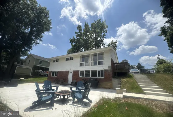 $3,900 | 6315 Willowood Lane, Alexandria, VA 22310