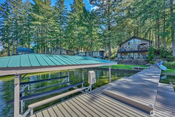 $1,250,000 | 2851 East Mason Lake Drive East, Grapeview, WA 98546