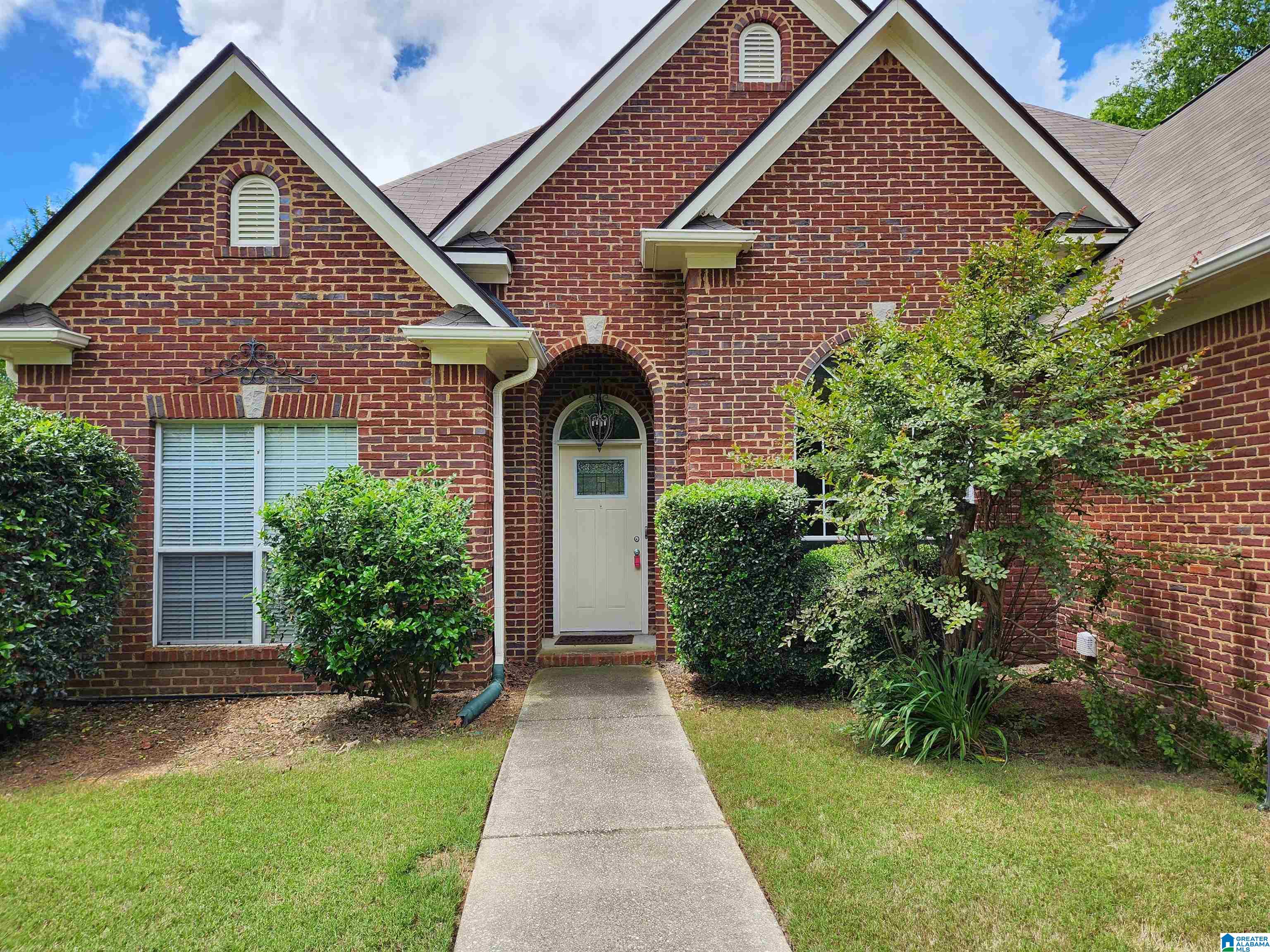 223 Grande View Parkway Alabaster, AL 35114 - Photo 4 of 48