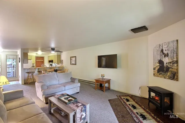 $409,000 | 1630 Davis Avenue, Unit C18, McCall, ID 83638