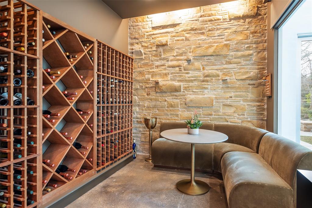 9435 Inwood Road Dallas, TX 75220 - Photo 13 of 37 a living room with furniture and a window
