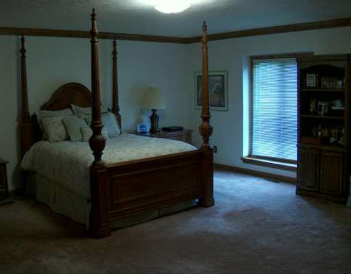 811 Johnson Road South Bend, IN 46614 - Photo 5 of 8