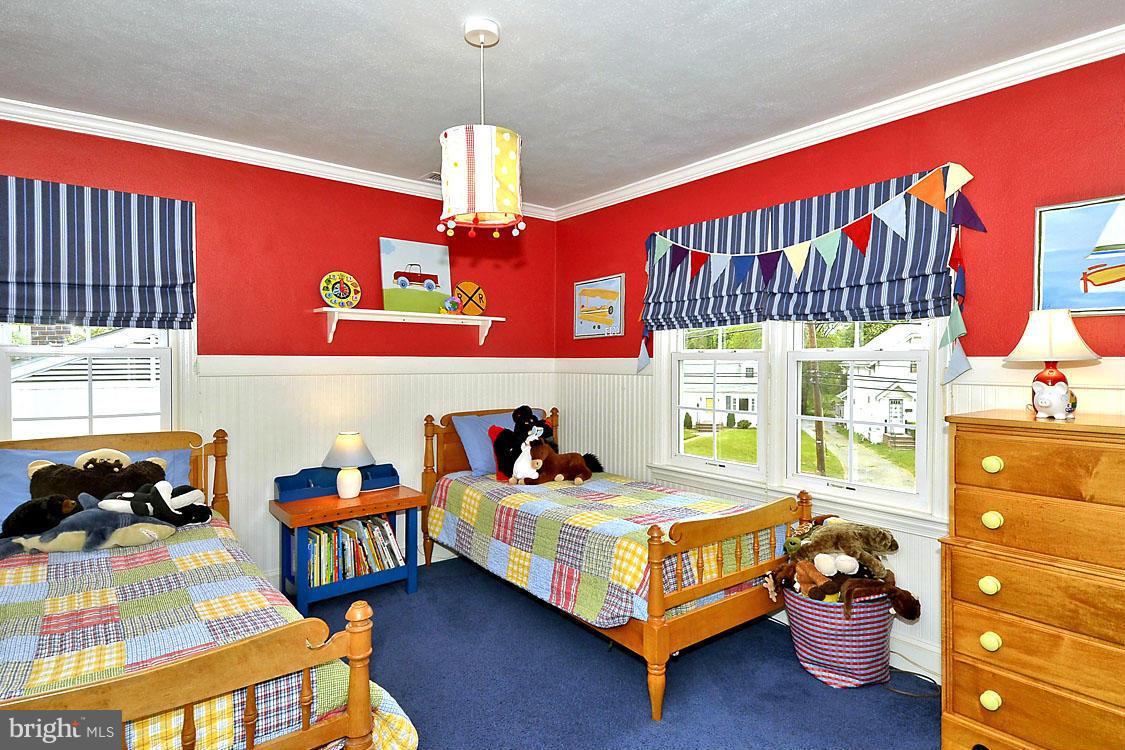 901 Spa Road Annapolis, MD 21401 - Photo 27 of 30 Whimsical Wainscoted 3rd Bedroom