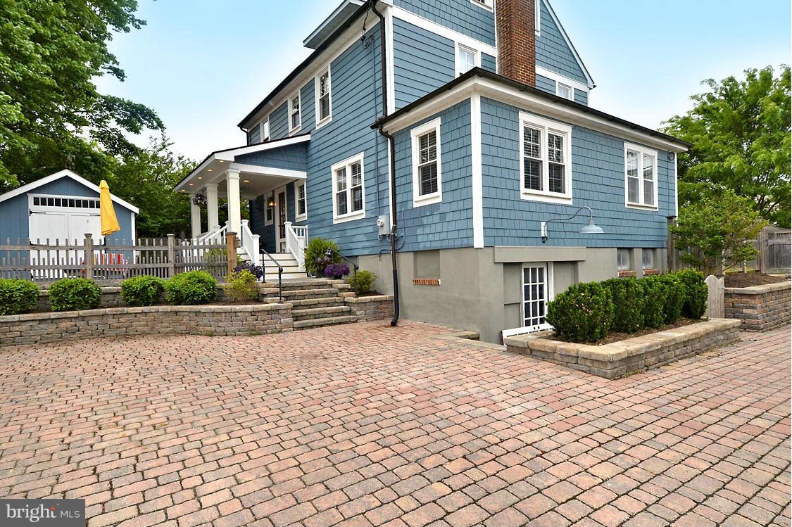 901 Spa Road Annapolis, MD 21401 - Photo 28 of 30 Low Maintenance HardiePlank Home Exterior