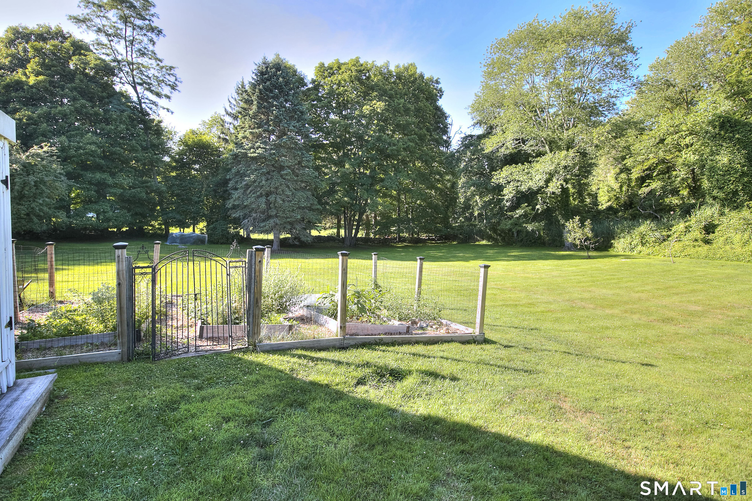 1170 Hillside Road Fairfield, CT 06824 - Photo 23 of 27 Gallery Image 23