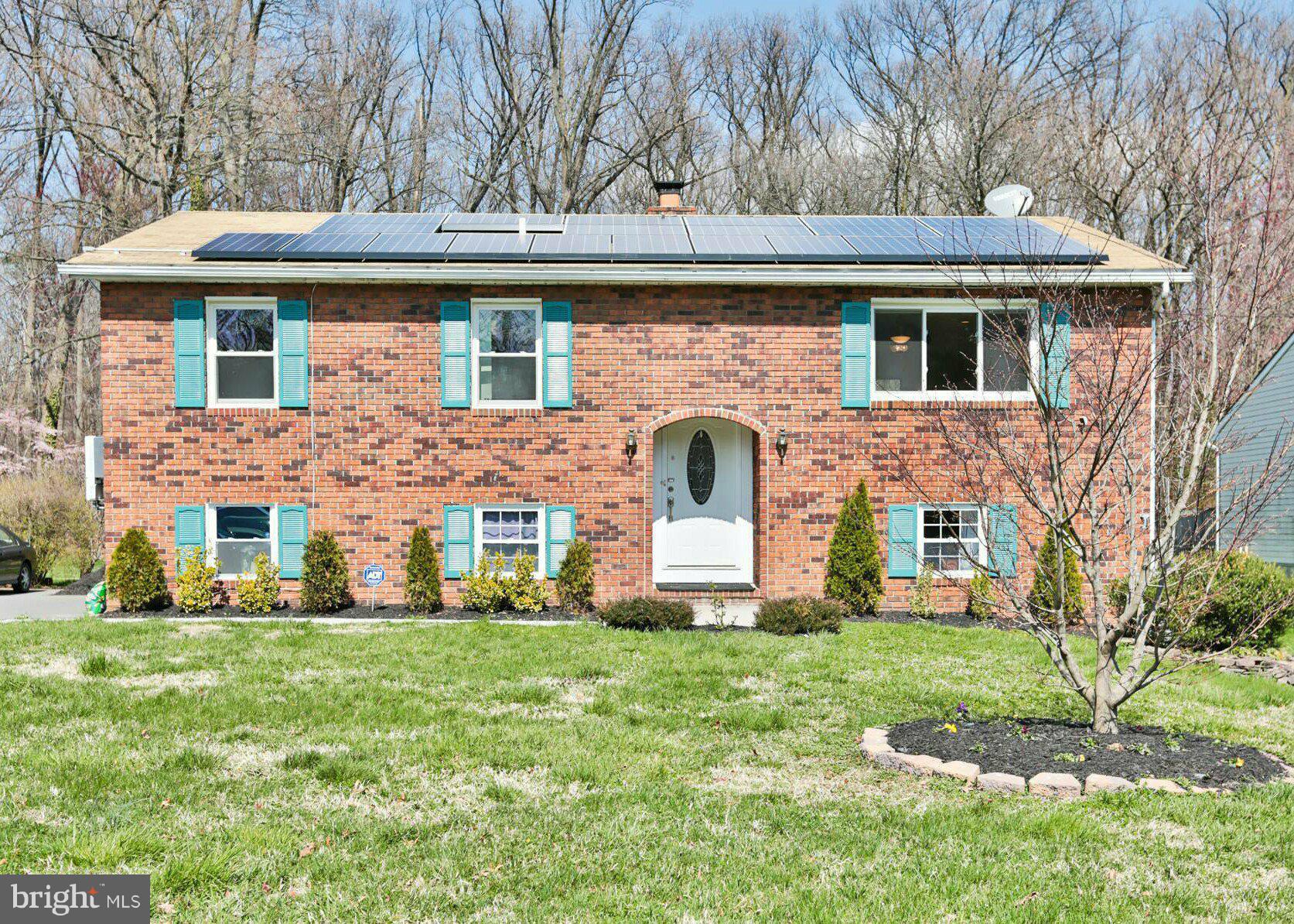 6022 Point Pleasant Road Baltimore, MD 21206 - Photo 2 of 23 Exterior (Front)
