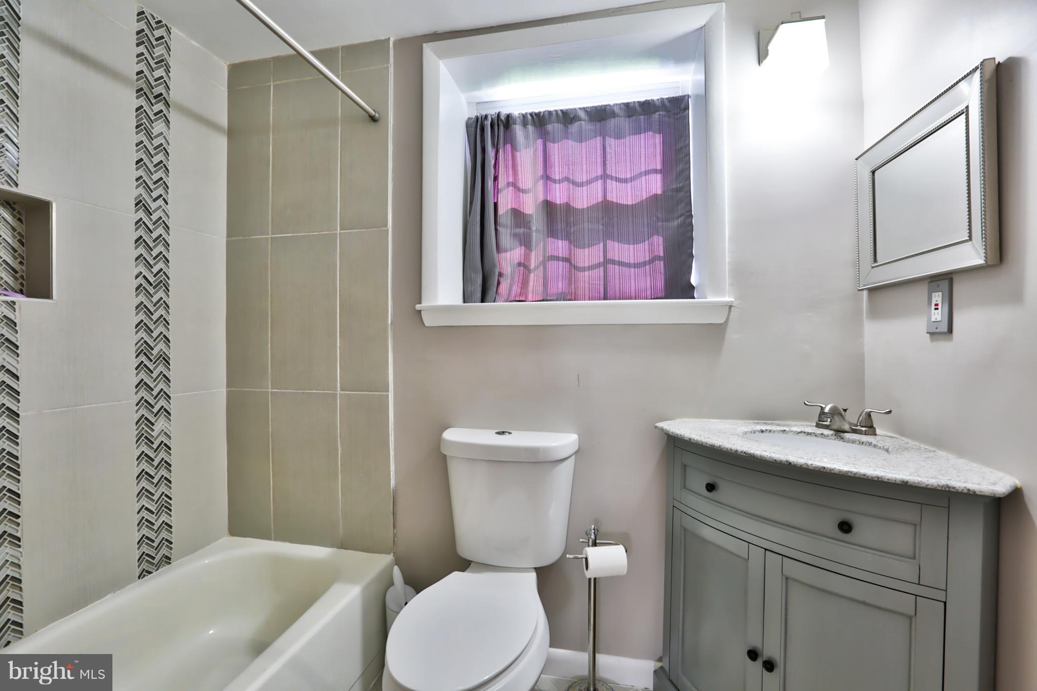 6022 Point Pleasant Road Baltimore, MD 21206 - Photo 13 of 23 full bathroom in lower level!