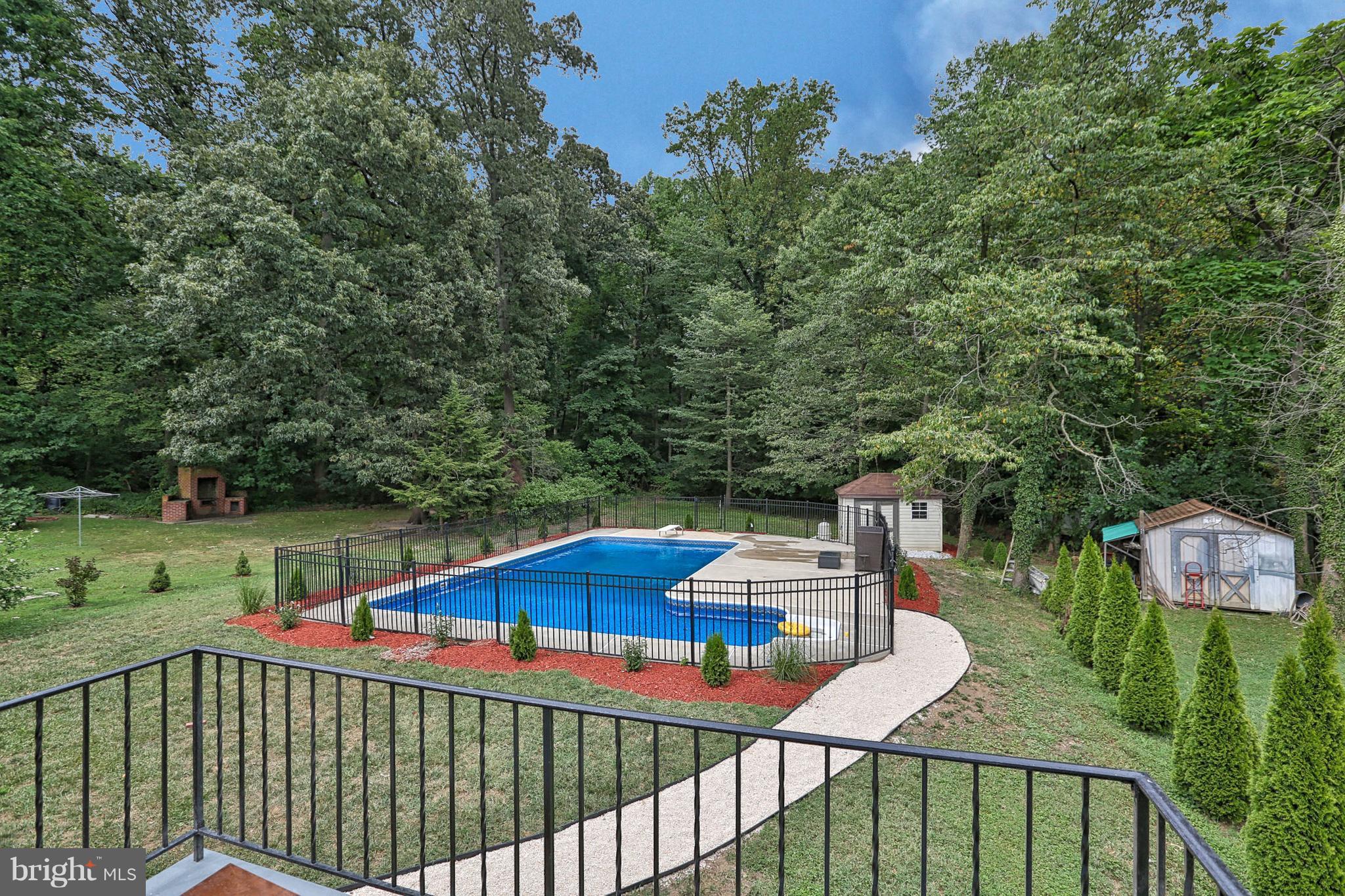 6022 Point Pleasant Road Baltimore, MD 21206 - Photo 4 of 23 View