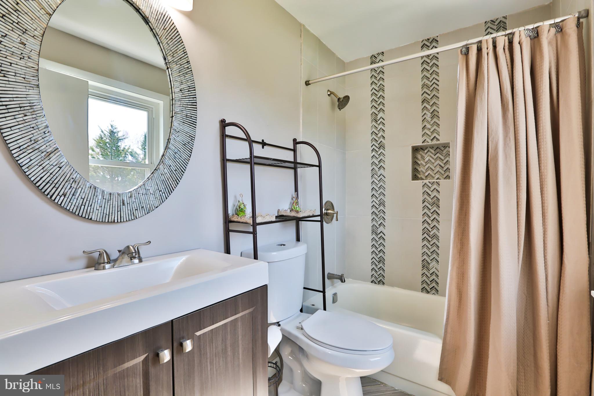 6022 Point Pleasant Road Baltimore, MD 21206 - Photo 9 of 23 absolutely gorgeous master bathroom!