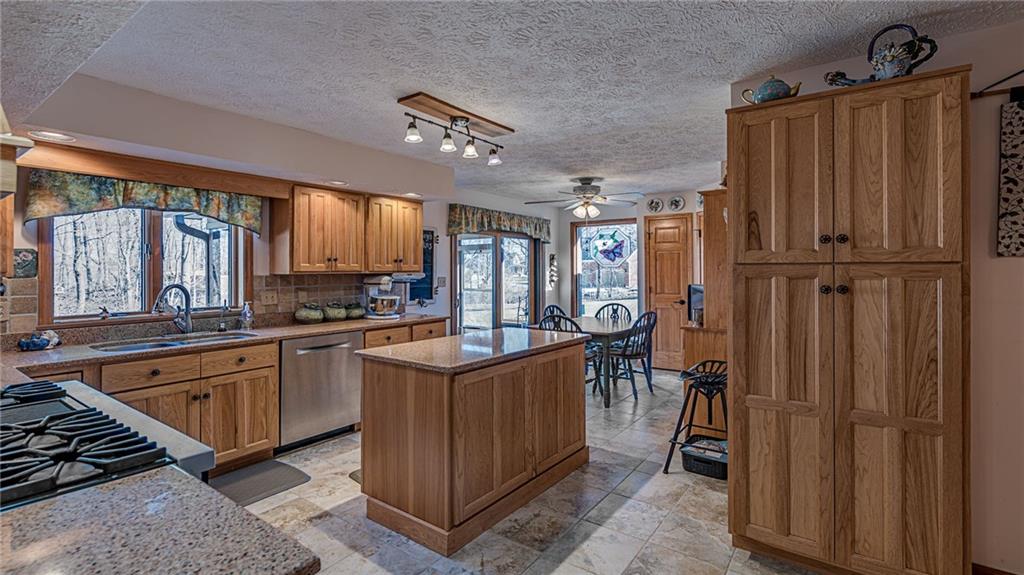 5988 RidgeHill Way Avon, IN 46123 - Photo 8 of 28 Gallery Image 8