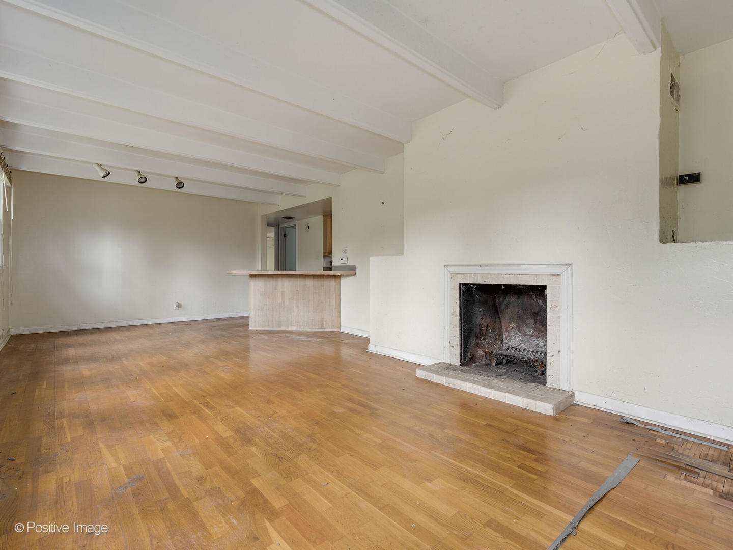 1360 West Everett Road Lake Forest, IL 60045 - Photo 3 of 14 a view of empty room with a fireplace