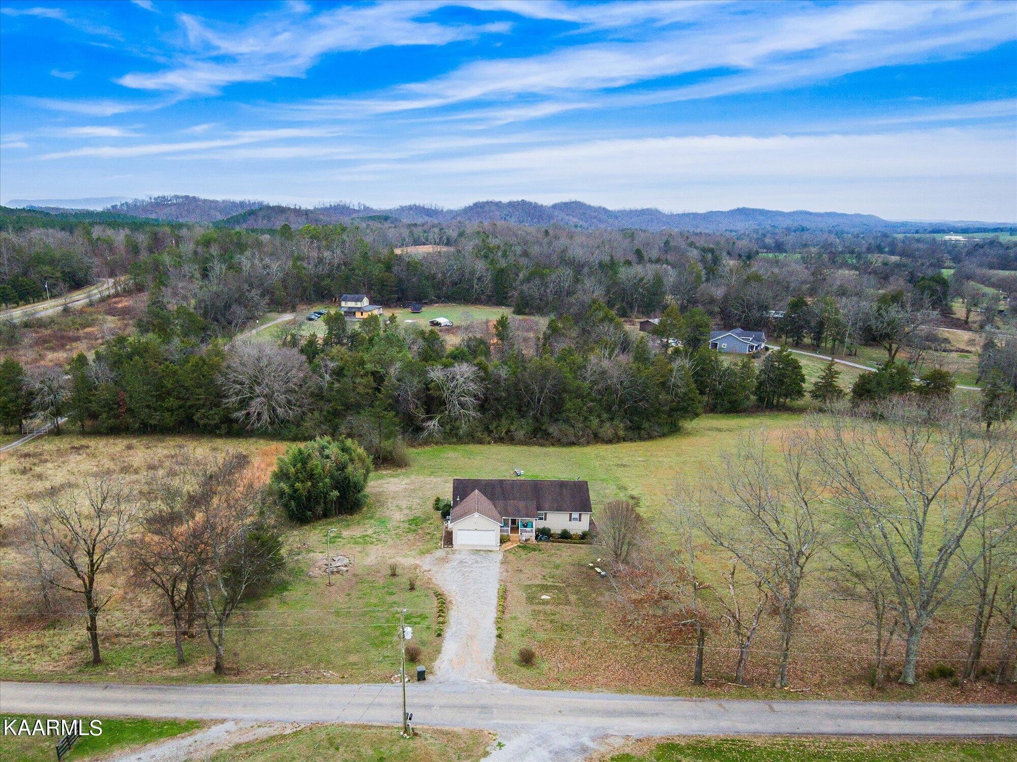 140 County Road 682 Riceville, TN 37370 - Photo 3 of 32 Gallery Image 3