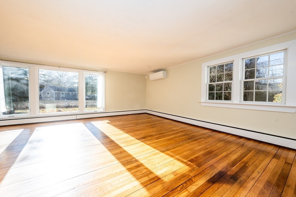 54 Murphy Road Barnstable, MA 02601 - Photo 11 of 34