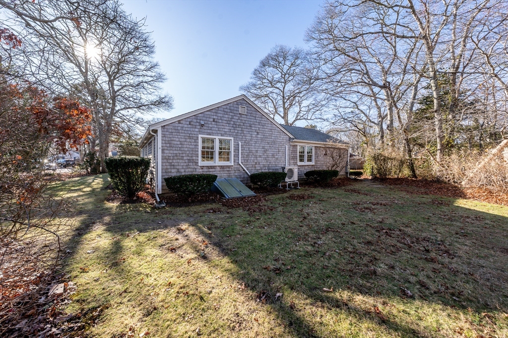 54 Murphy Road Barnstable, MA 02601 - Photo 5 of 34
