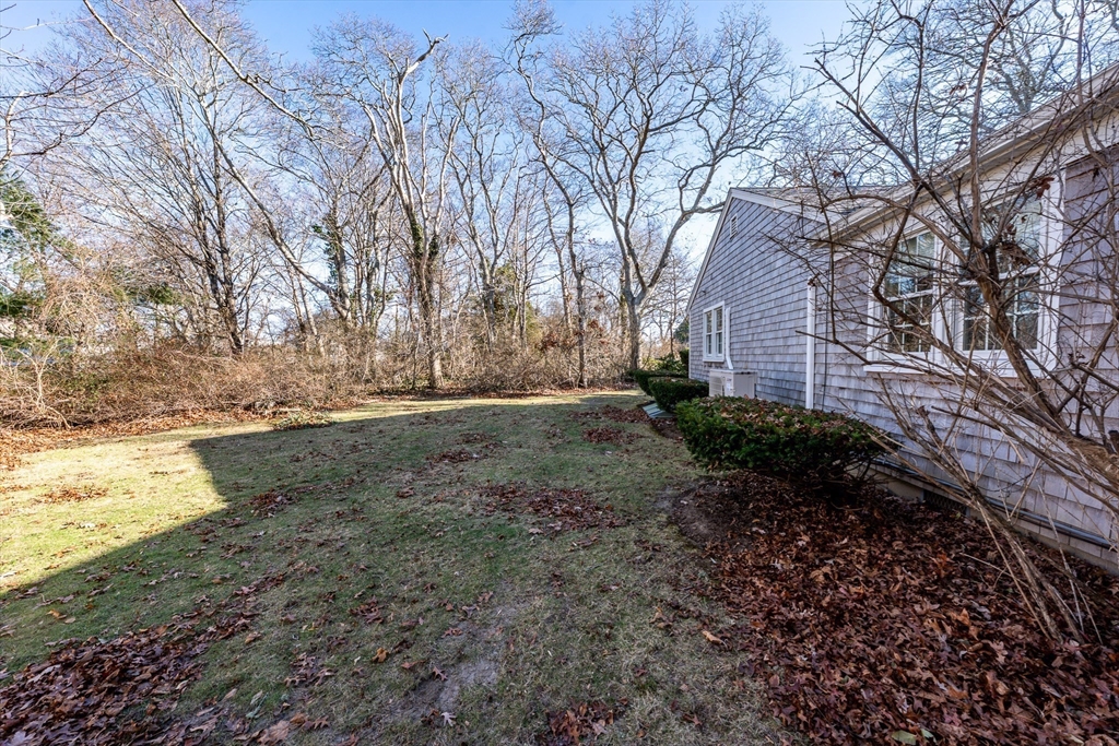54 Murphy Road Barnstable, MA 02601 - Photo 6 of 34