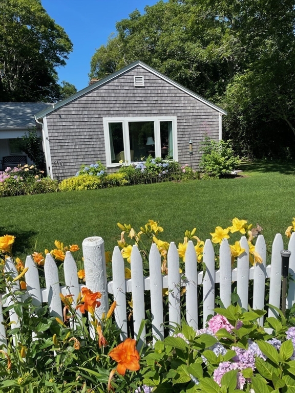 54 Murphy Road Barnstable, MA 02601 - Photo 9 of 34