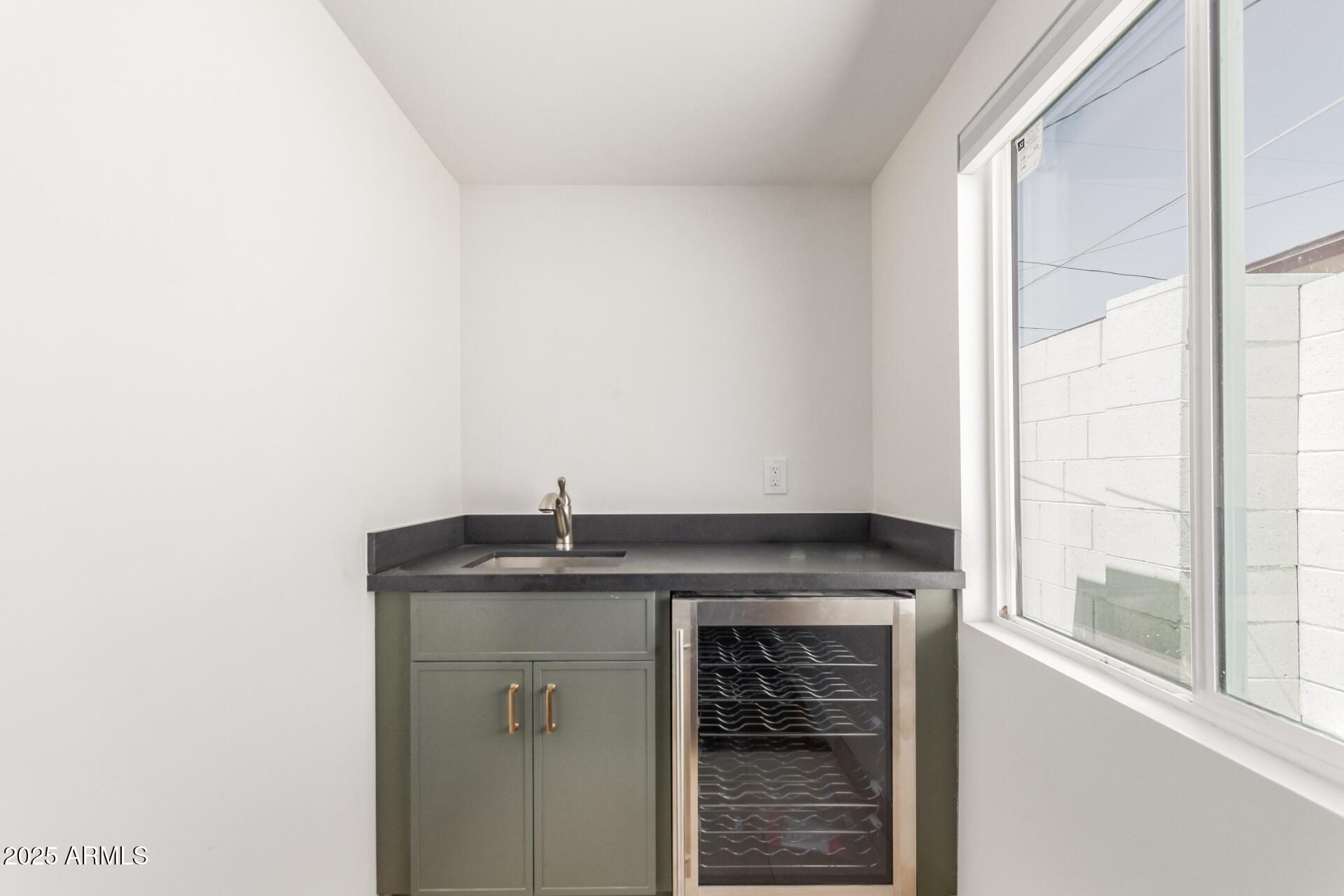 344 West Montecito Avenue Phoenix, AZ 85013 - Photo 13 of 17 26 Montecito 1