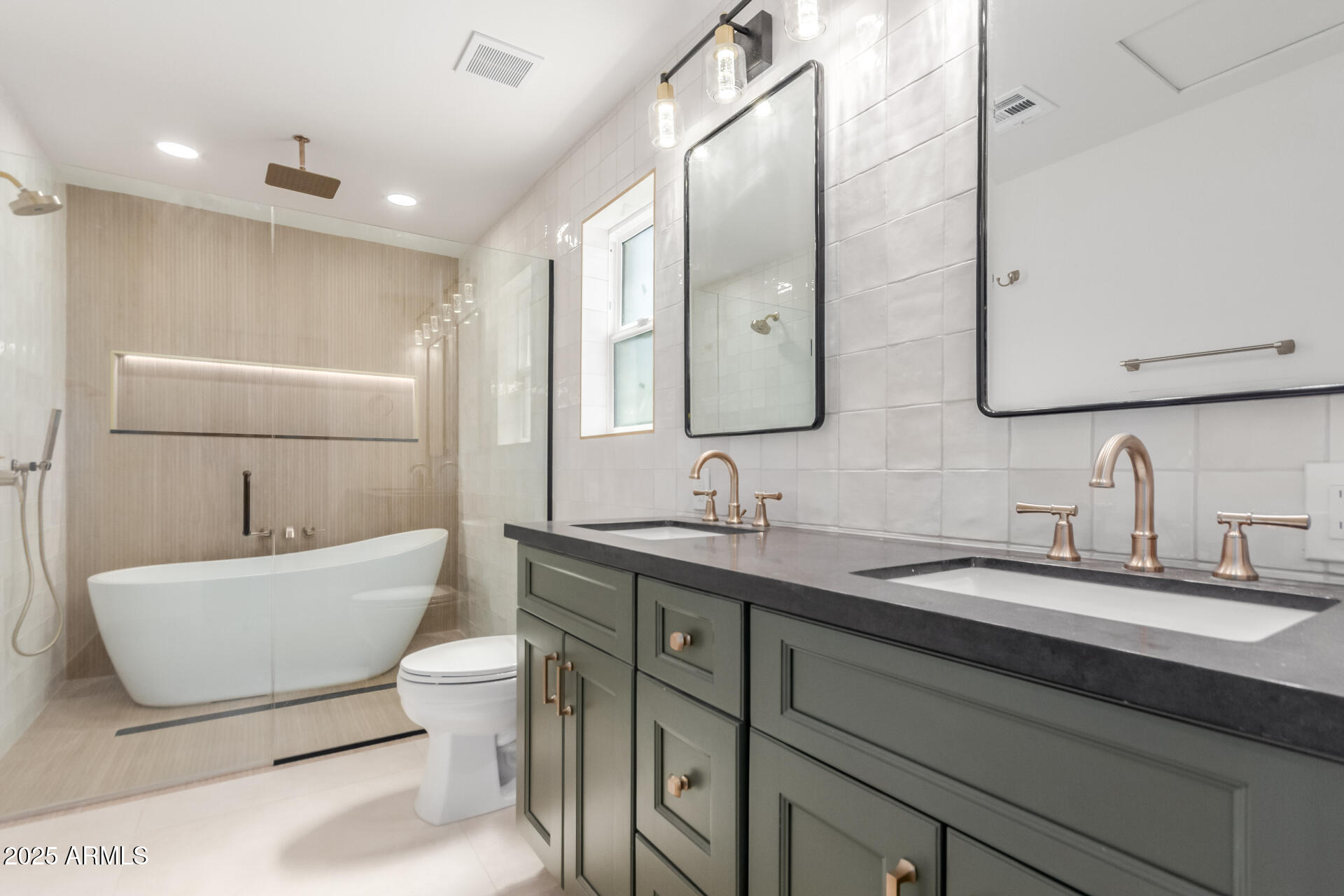 344 West Montecito Avenue Phoenix, AZ 85013 - Photo 8 of 17 18 Montecito