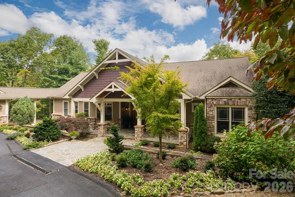 $1,795,000 | 104 Mossridge Court, Flat Rock, NC 28731