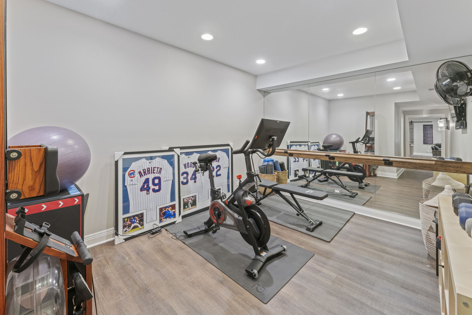 1546 Midway Lane Glenview, IL 60026 - Photo 38 of 46 a view of a room with gym equipment