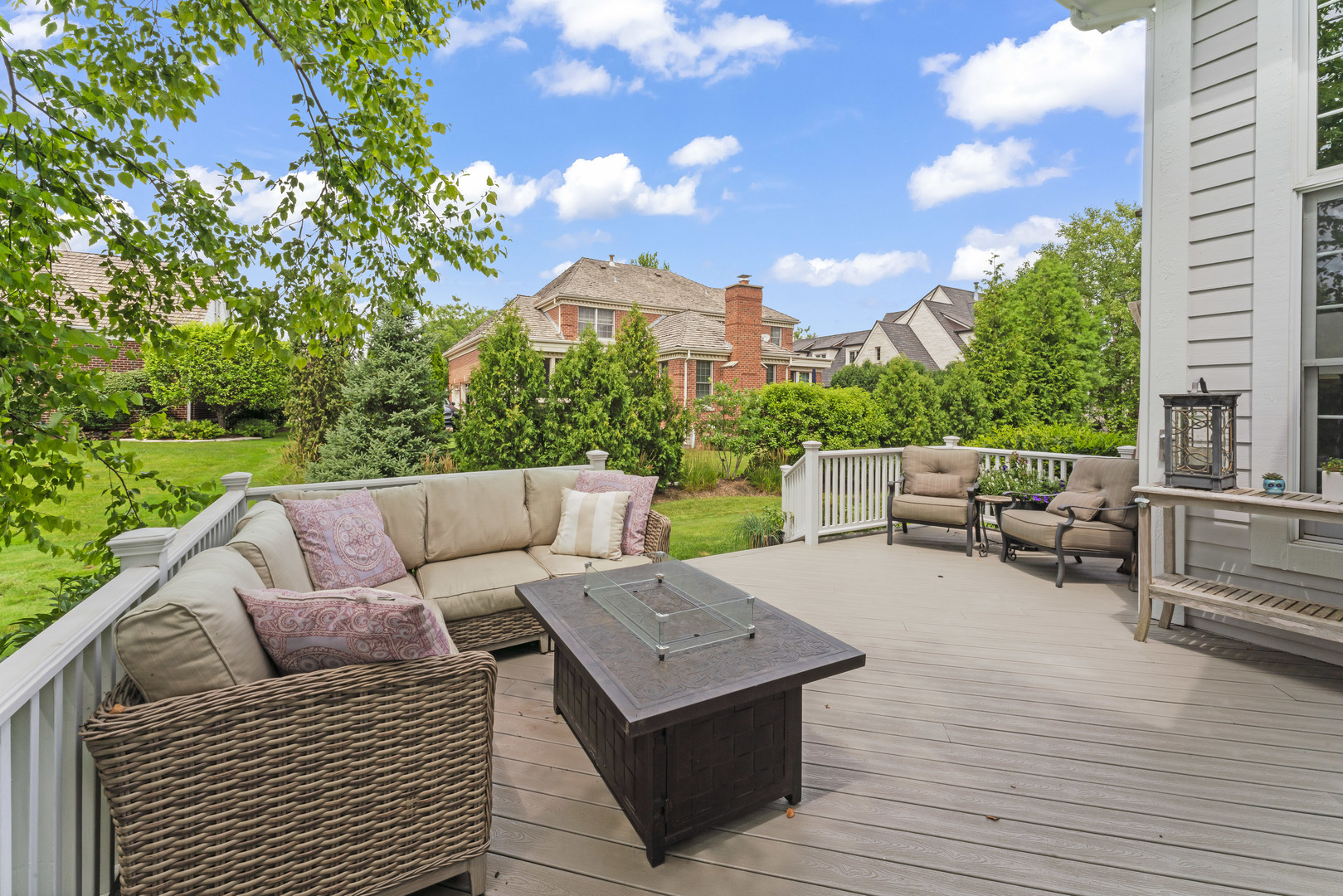 1546 Midway Lane Glenview, IL 60026 - Photo 41 of 46 a view of a terrace with furniture