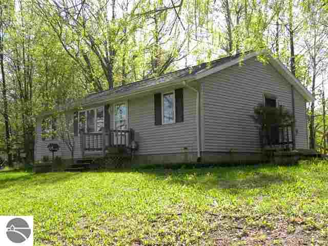 5075 South Vandecar Road Mount Pleasant, MI 48858 - Photo 1 of 20 1743246.JPG