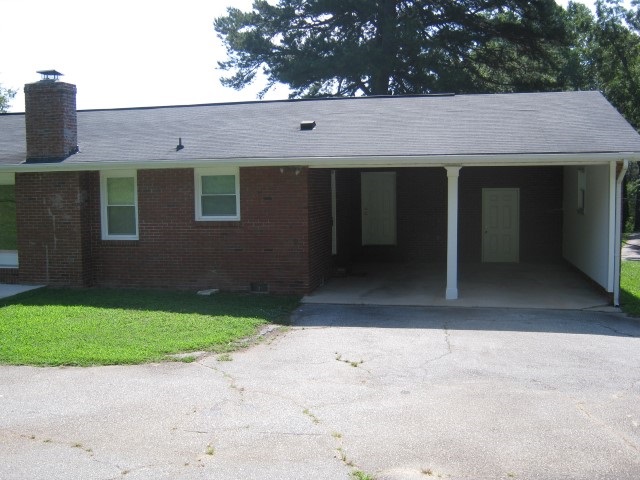 712 Archer Road Spartanburg, SC 29303 - Photo 3 of 26 Gallery Image 3