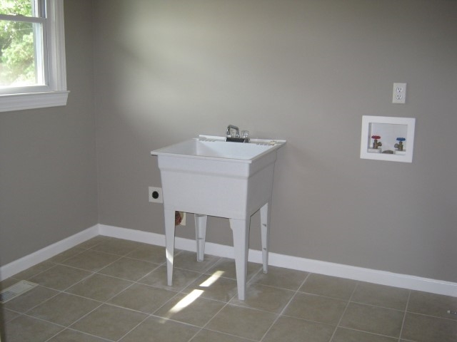 712 Archer Road Spartanburg, SC 29303 - Photo 8 of 26 Gallery Image 8