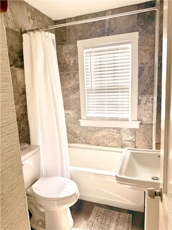 $2,400 | 2047 38th Avenue, Vero Beach, FL 32960