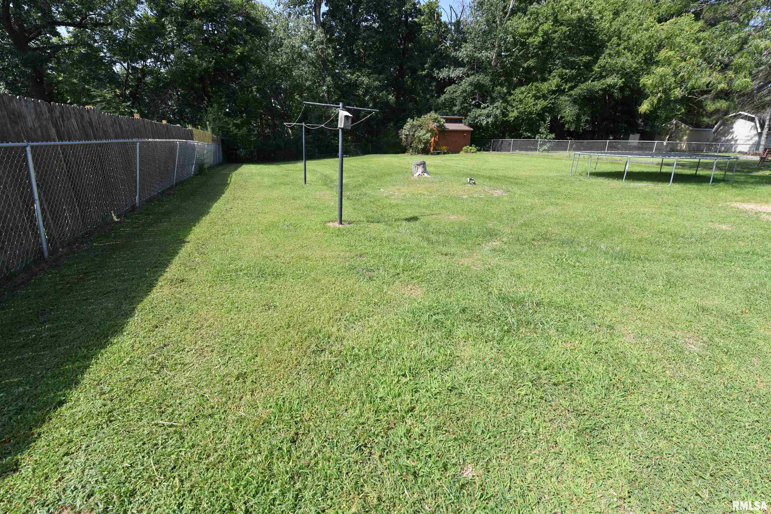 1614 Springfield Road East Peoria, IL 61611 - Photo 61 of 67 Gallery Image 61