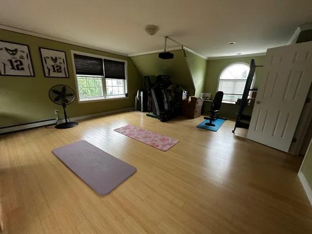 $525,000 | 121 Victoria Drive, Westbrook, ME 04092