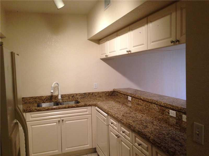 6726 West Sample Road, Unit 6726 Coral Springs, FL 33067 - Photo 2 of 6 Kitchen