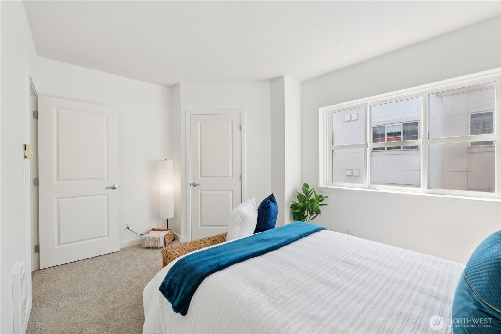 2331 42nd Avenue Southwest, Unit 414 Seattle, WA 98116 - Photo 13 of 23