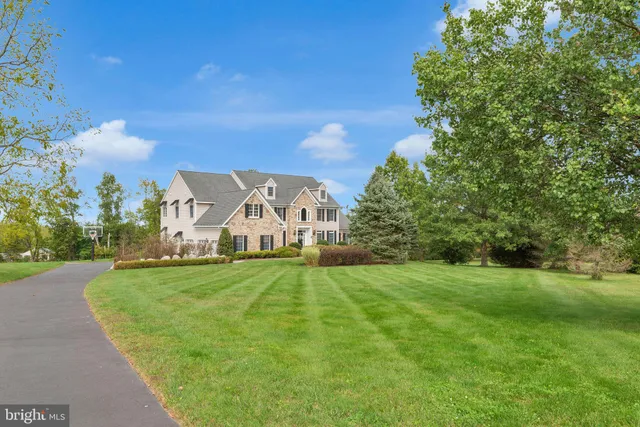 $1,299,900 | 2 Dairy Farm Lane, Lambertville, NJ 08530