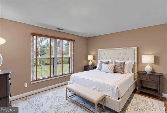 $1,299,900 | 2 Dairy Farm Lane, Lambertville, NJ 08530