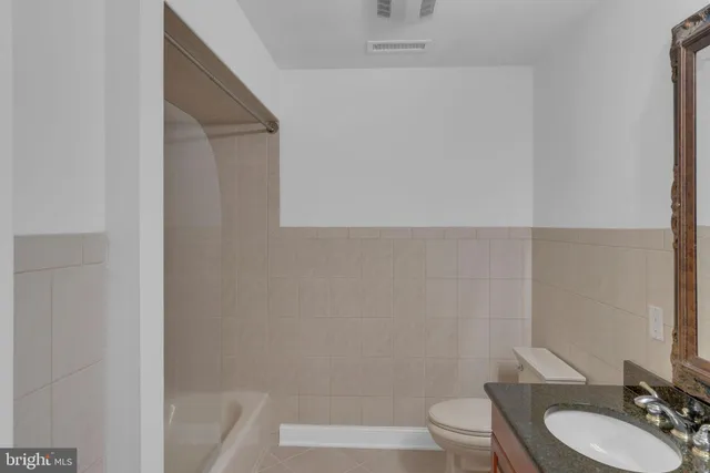 $1,299,900 | 2 Dairy Farm Lane, Lambertville, NJ 08530