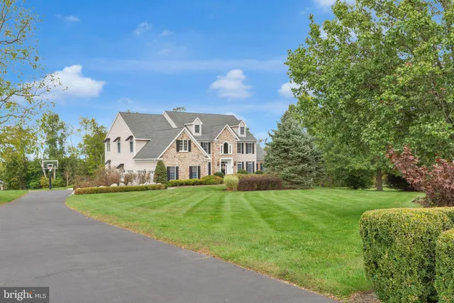 $1,299,900 | 2 Dairy Farm Lane, Lambertville, NJ 08530