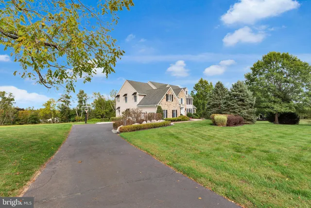 $1,299,900 | 2 Dairy Farm Lane, Lambertville, NJ 08530