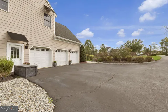 $1,299,900 | 2 Dairy Farm Lane, Lambertville, NJ 08530