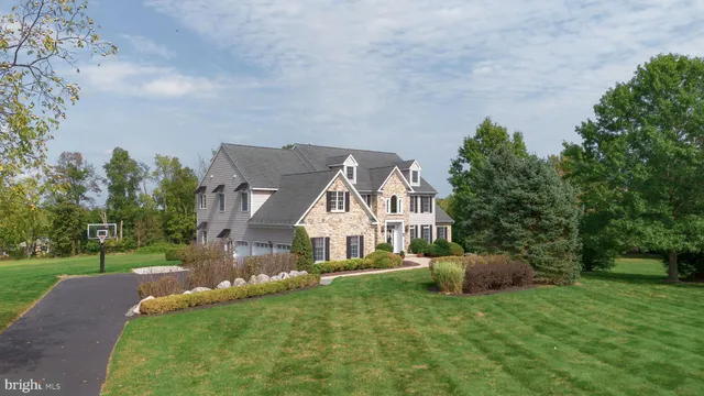 $1,299,900 | 2 Dairy Farm Lane, Lambertville, NJ 08530