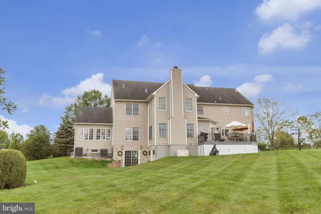 $1,299,900 | 2 Dairy Farm Lane, Lambertville, NJ 08530